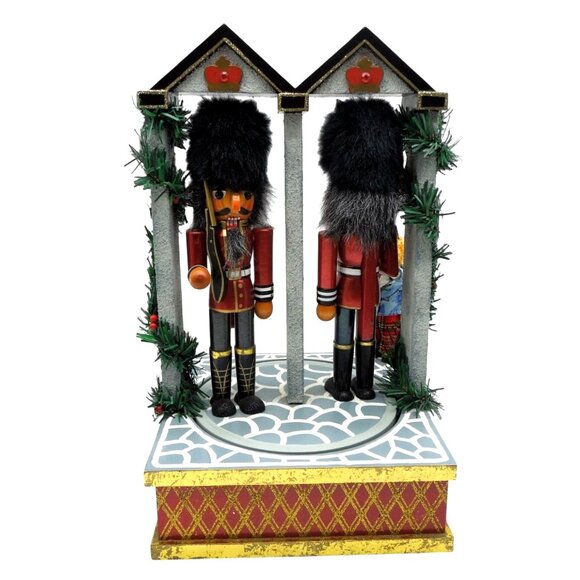 Rare BOMBAY Changing of the Guard 2007 Animated Nutcracker Musical 14" - As Is - Picture 4 of 10